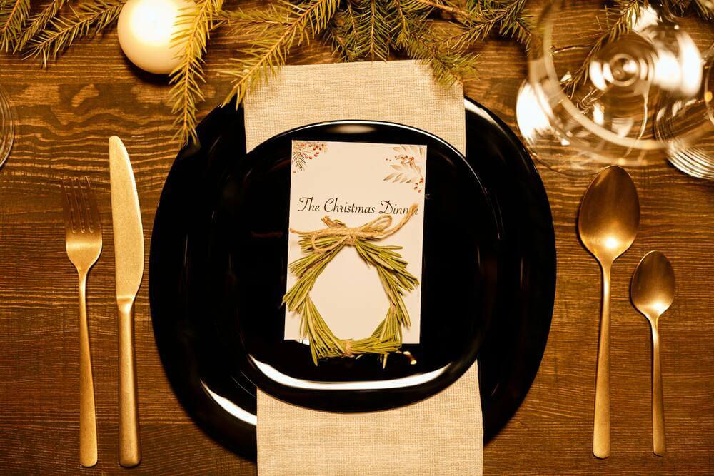 Christmas dinnerware