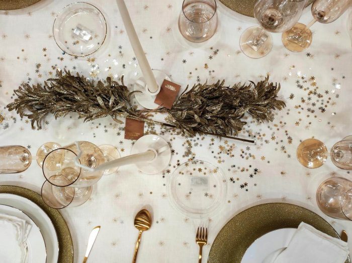 Glamorous Christmas table design