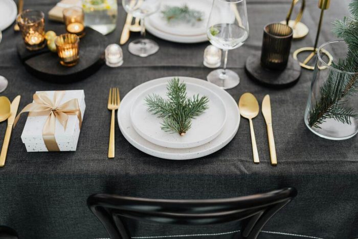 Modern Christmas table