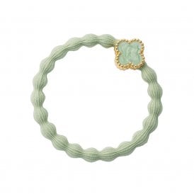 Gold Quatrefoil Pistachio Bangle Band