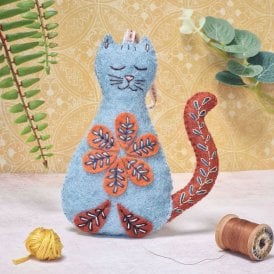 Folk Embroidered Cat Felt Mini Craft Kit