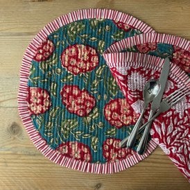 Red Floral Round Quilted Reversible Tablemat