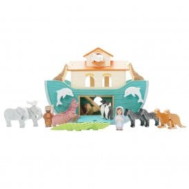 Noah's Great Wooden Ark & Animals