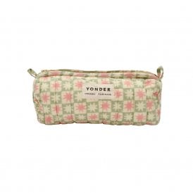 Pinwheel Peppermint Quilted Barrel Case